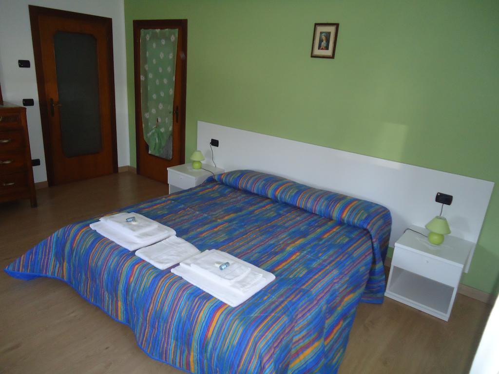 Spagna B&B Verona Zimmer foto